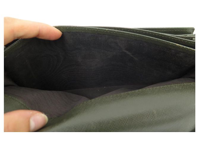 PRADA NYLON-GELDBEUTEL MIT LOGO-PLAKETTE GRÜN KARTENHALTER WALLET - Ansicht 11