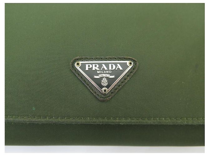 PRADA NYLON-GELDBEUTEL MIT LOGO-PLAKETTE GRÜN KARTENHALTER WALLET - Ansicht 5