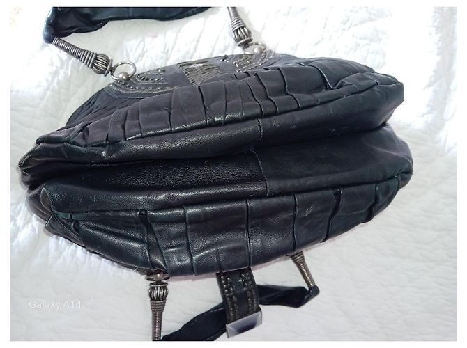 Borsa a mano Christian Dior in pelle nera plissettata con pietra Nero - vista 4