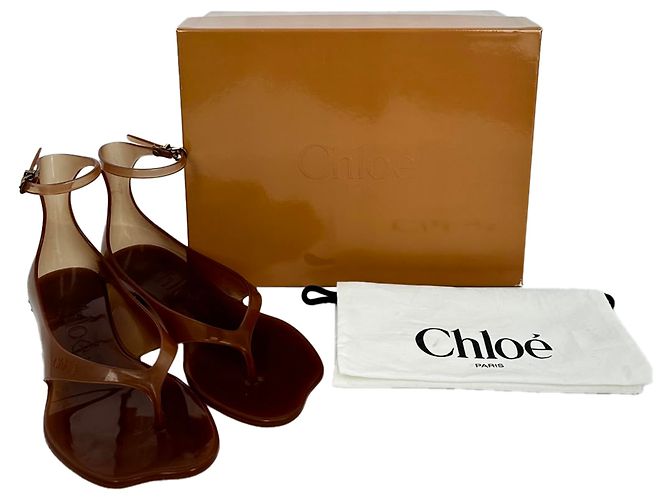 Sandali thong con cinturino alla caviglia Chloé in gomma marrone - vista 15
