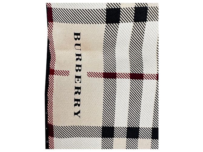 Foulard quadrato Burberry Nova Check in seta beige - vista 3