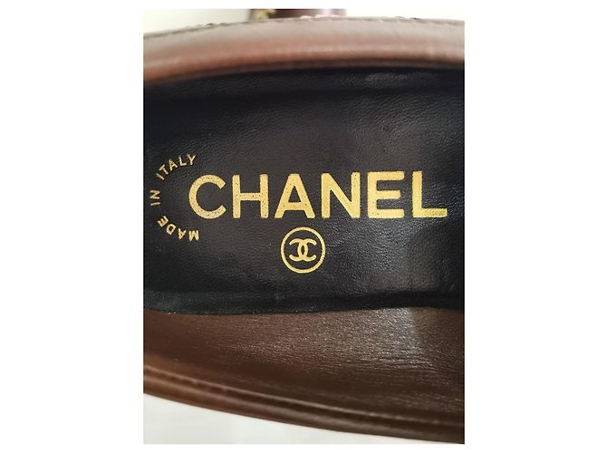 Mocassini Chanel in pelle matelassé marrone CC - vista 10