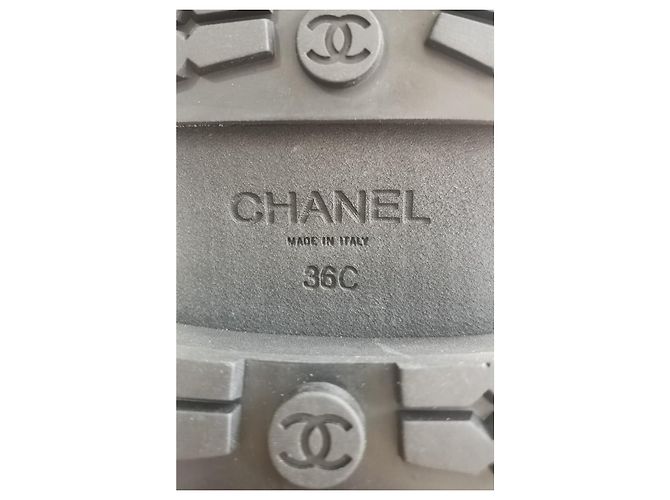 Mocassini Chanel in pelle matelassé marrone CC - vista 15