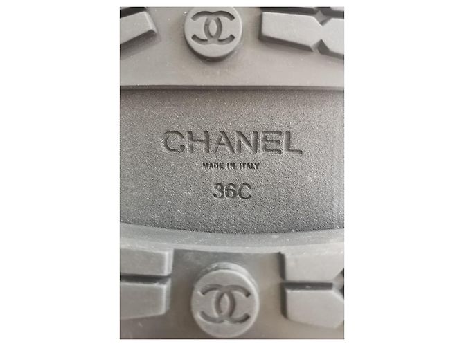 Mocassini Chanel in pelle matelassé marrone CC - vista 16