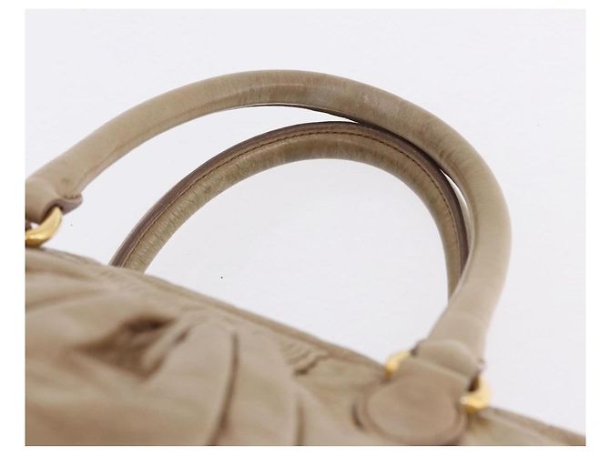 Borsa Miu Miu Vitellolux in pelle 2way Beige Tono Oro Auth 202110V - vista 14