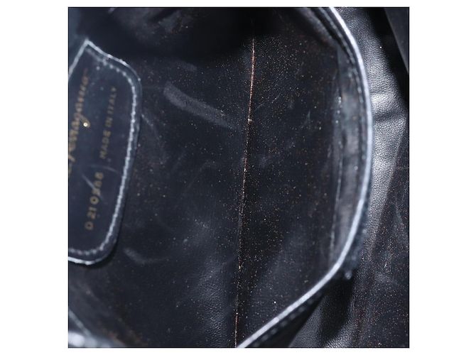 Borsa a tracolla Salvatore Ferragamo Vala in pelle nera e oro Auth 200983 Nero D'oro - vista 11