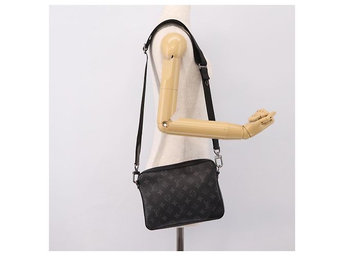 LOUIS VUITTON Monogram Eclipse Trio Messenger Bag M69443 LV Auth 201002M Monogramm - Ansicht 24