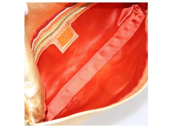 Borsa a tracolla FENDI Mamma Baguette in pelle Oro Argento Auth 199367A D'oro - vista 12