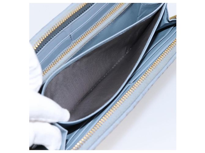 Carteira Longa Miu Miu Matelassé em Couro Azul Claro Tom Dourado Auth 167582A - vista 21