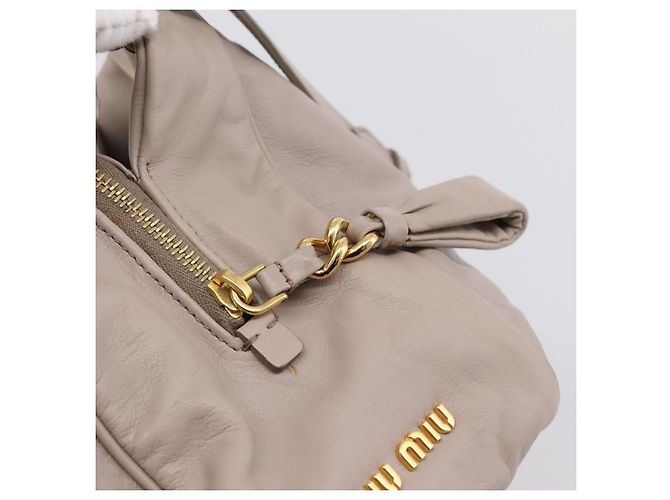 Borsa a mano Miu Miu in pelle 2way Grigio Tono Oro Auth 167574V Marrone - vista 25