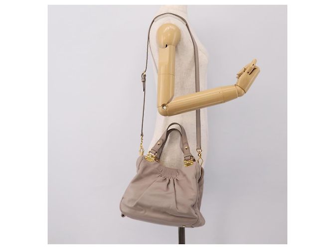 Borsa a mano Miu Miu in pelle 2way Grigio Tono Oro Auth 167574V Marrone - vista 28