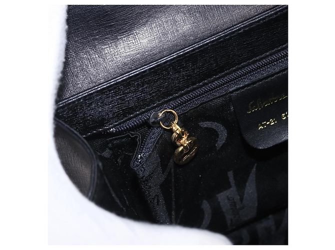 Salvatore Ferragamo Gancini Handtasche Leder 2way Schwarz Gold Auth 200051A Golden - Ansicht 25