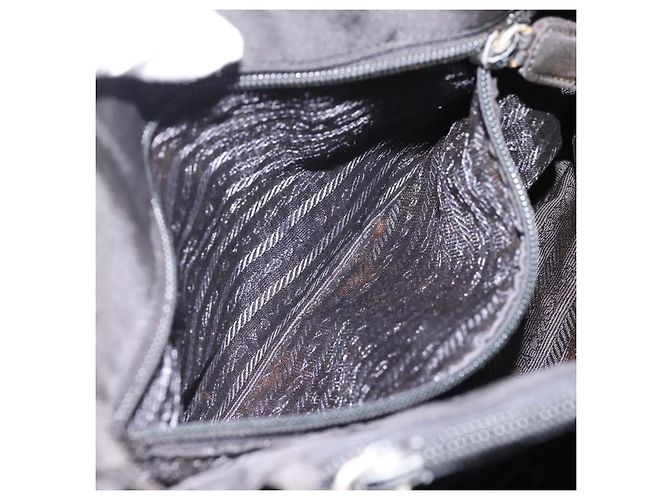 Sac à épaule à chaîne PRADA Nylon Noir Doré Auth 202186A - vue 22