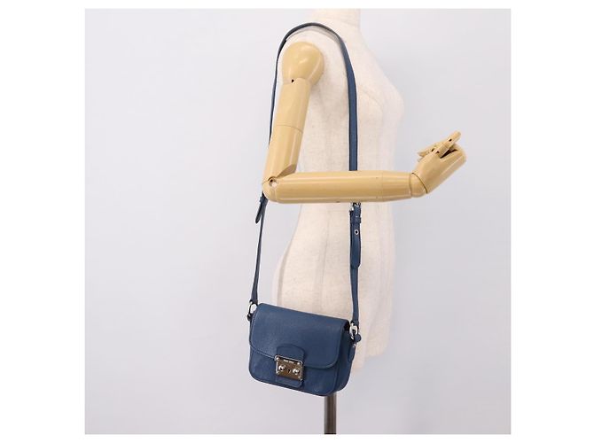Borsa a tracolla Miu Miu in pelle blu argento Auth 201970A - vista 22