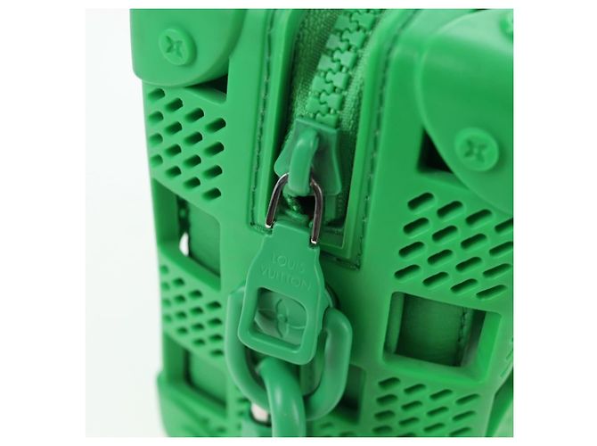LOUIS VUITTON Borsa a tracolla Mini Soft Trunk Rubber Green M23142 LV Auth 197479SAM Verde - vista 10