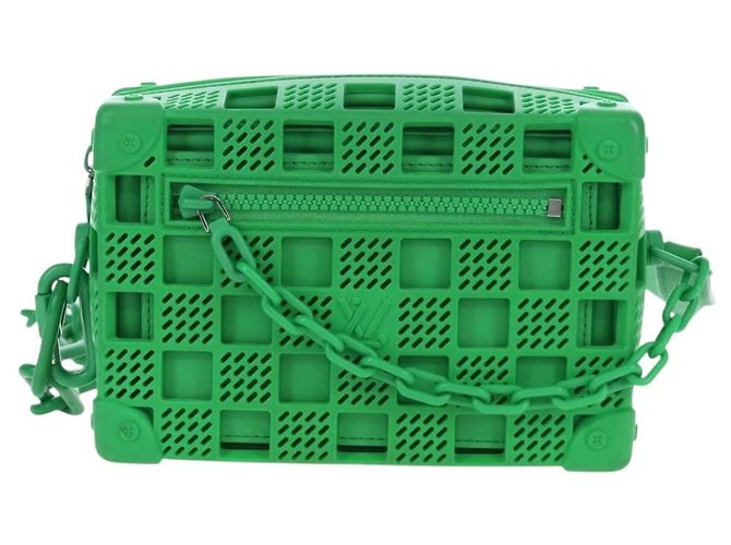LOUIS VUITTON Borsa a tracolla Mini Soft Trunk Rubber Green M23142 LV Auth 197479SAM Verde - vista 13