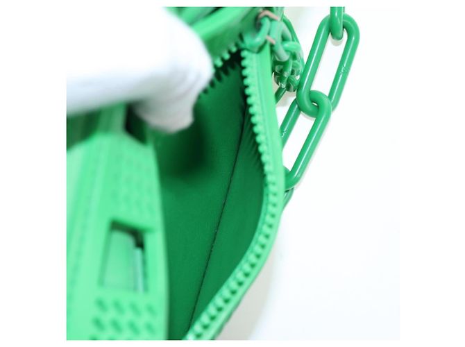 LOUIS VUITTON Borsa a tracolla Mini Soft Trunk Rubber Green M23142 LV Auth 197479SAM Verde - vista 19