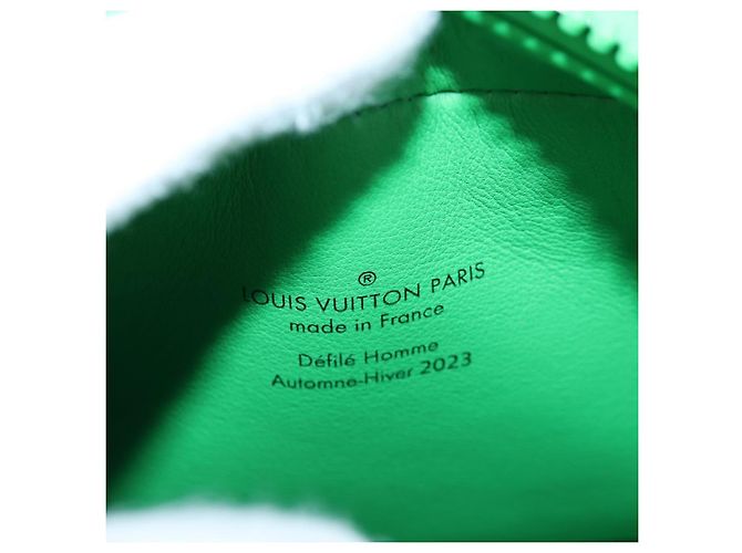 LOUIS VUITTON Borsa a tracolla Mini Soft Trunk Rubber Green M23142 LV Auth 197479SAM Verde - vista 20