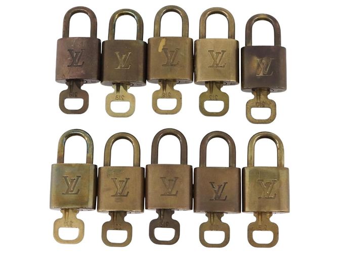 LOUIS VUITTON Padlock 10 Set Padlock metal Gold LV Auth 202434 Golden - view 2