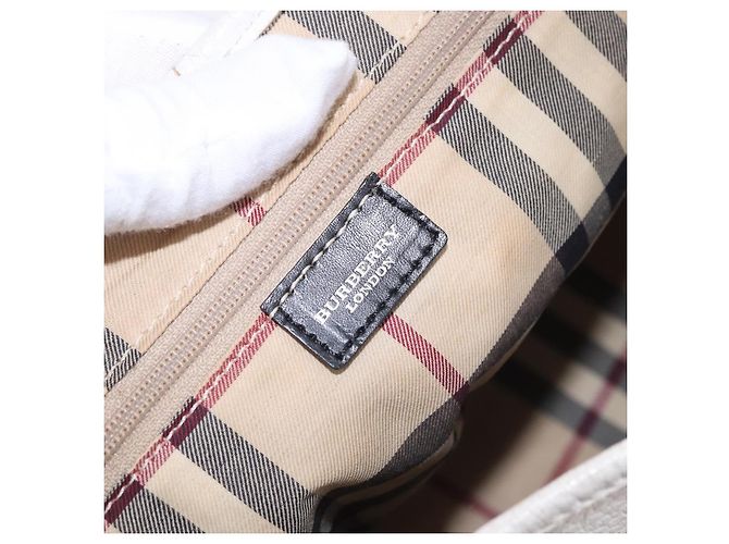 Borsa a mano BURBERRY in pelle bianca e argento Auth 202261 Bianco - vista 18