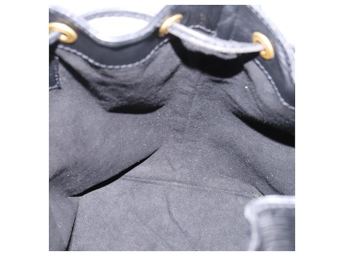 Borsa a tracolla LOUIS VUITTON Epi Petit Noe Nera M44102 LV Auth 199478 Nero - vista 17