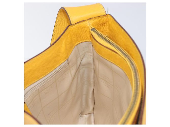 Céline Borsa a tracolla CELINE Turn Lock PVC Canvas Yellow Gold Auth am12556V D'oro Giallo - vista 19