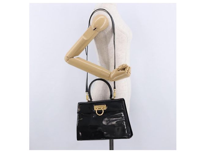 Borsa Salvatore Ferragamo Vernice 2way Nero Tono Oro Auth 196403 - vista 30