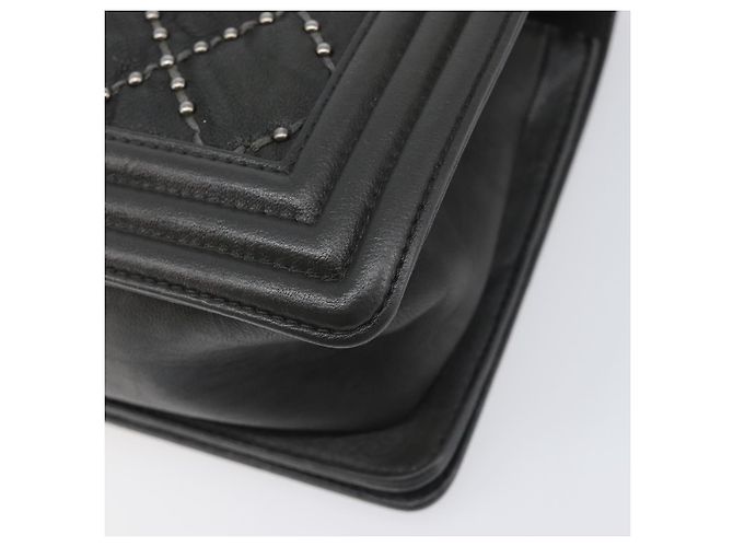 Borsa a catena CHANEL Matelasse Boy Chanel in pelle nera e argento CC Auth 199461SAM Nero - vista 17