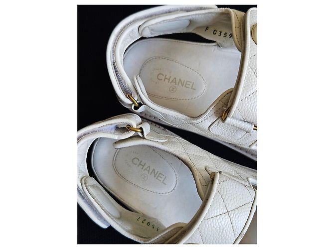 Chanel Sandali in pelle matelassé Bianco - vista 14