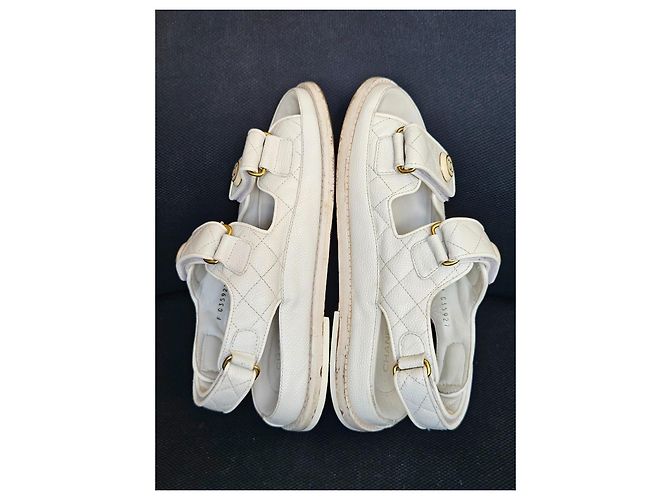 Chanel Sandali in pelle matelassé Bianco - vista 9