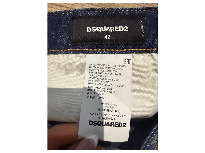 Pantaloncini in denim Dsquared2 con patch Caten Twins Nero Bianco Rosso Blu - vista 3