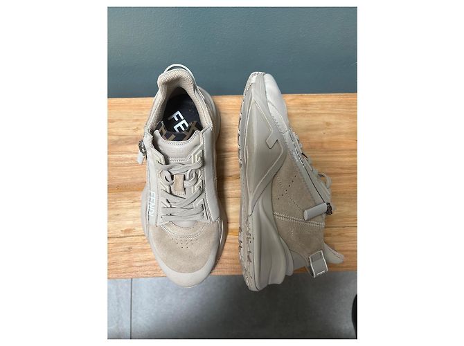 Fendi Flow Sneakers in pelle e camoscio Beige - vista 8