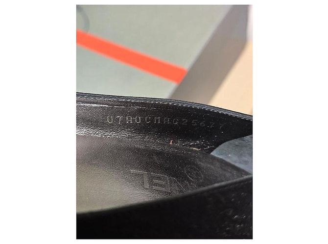 Décolleté CHANEL Nere con Cristalli e Punta Rinforzata 39 Usate - vista 6