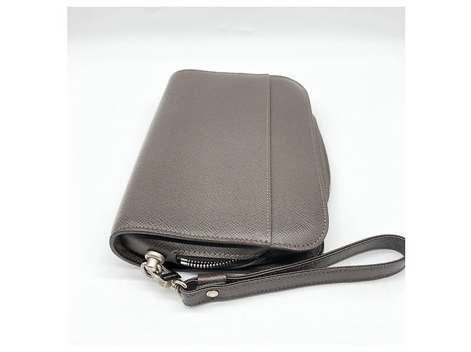 Louis Vuitton Baikal Pelle Taiga Marrone - vista 6