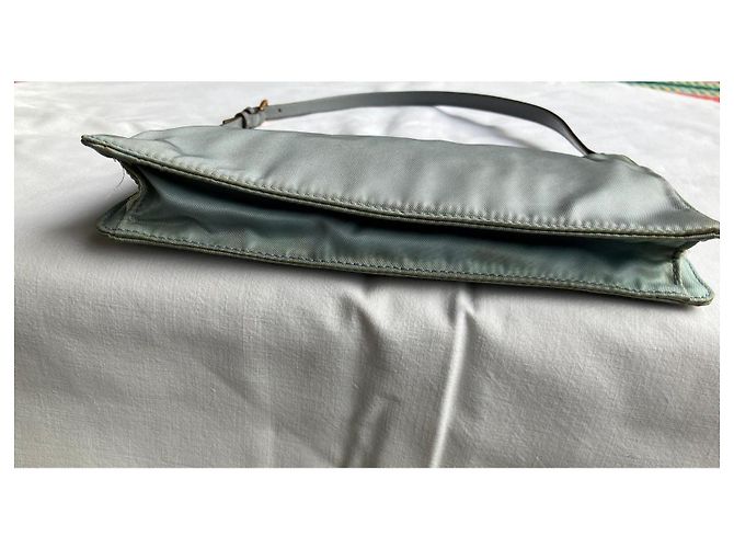 Prada Borsa a Spalla in Nylon Grigio - vista 5