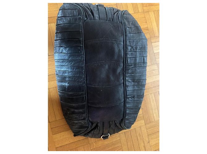 Miu Miu Borsa Tote in Pelle Nera Arricciata Nero - vista 7