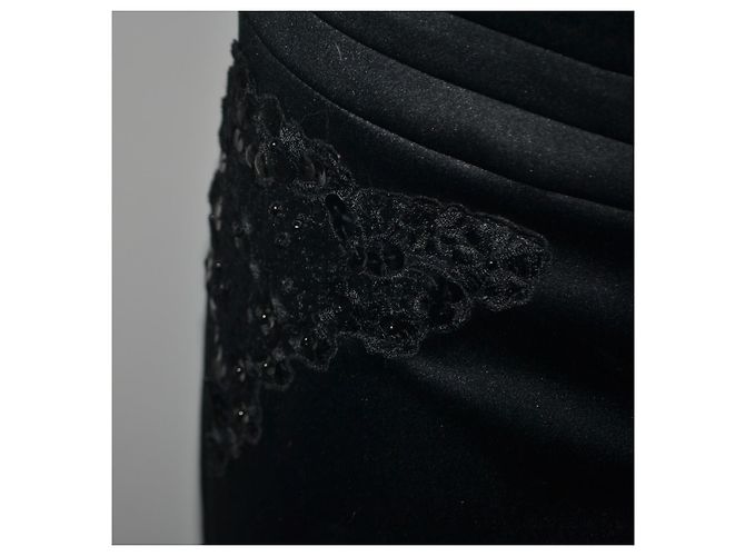 Gonna Dolce & Gabbana in raso nera con pizzo e paillettes Nero - vista 3