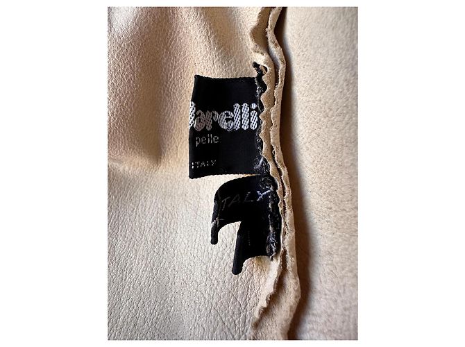 Autre Marque Chaqueta Barelli de ante beige con botones - vista 5