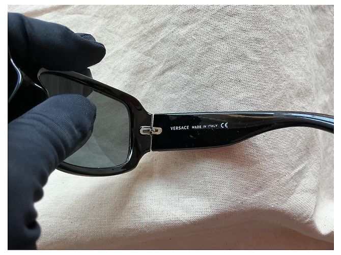 Medusa Versace Sonnenbrille schwarz mit Mäander-Muster - Ansicht 6