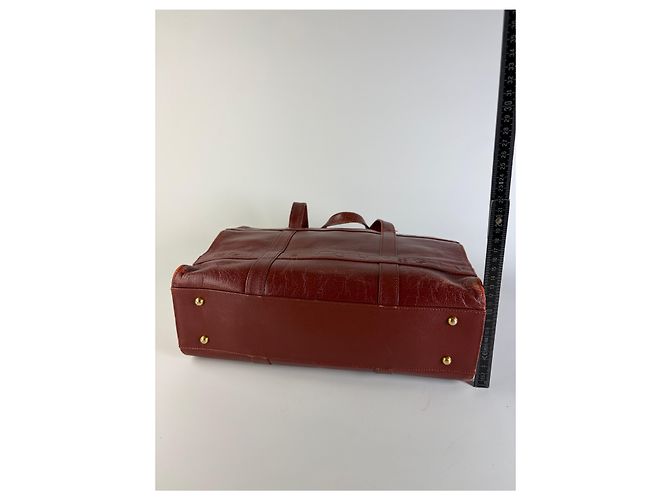 Sac structuré en cuir embossé Givenchy Vintage Burgundy Gold Bordeaux - vue 13