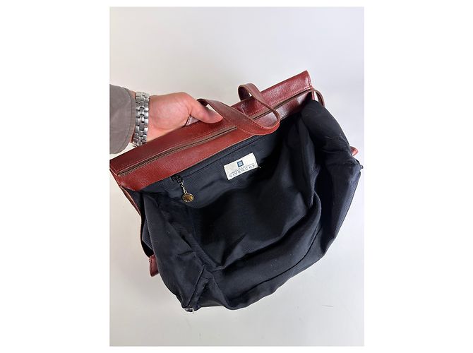 Sac structuré en cuir embossé Givenchy Vintage Burgundy Gold Bordeaux - vue 3