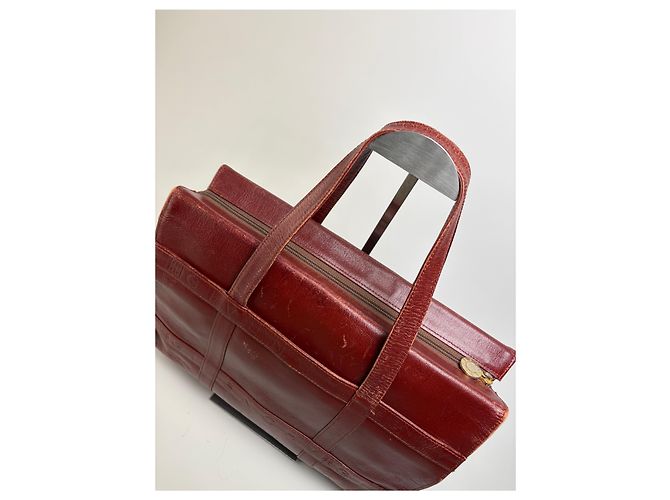 Sac structuré en cuir embossé Givenchy Vintage Burgundy Gold Bordeaux - vue 8