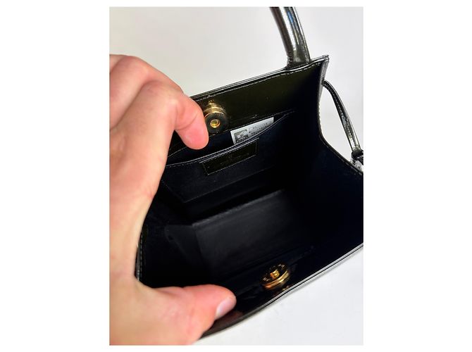 Vintage Givenchy Antigona Tote aus Lackleder Schwarz Gold - Ansicht 3
