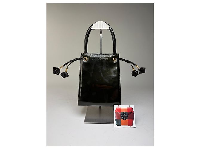 Vintage Givenchy Antigona Tote aus Lackleder Schwarz Gold - Ansicht 6