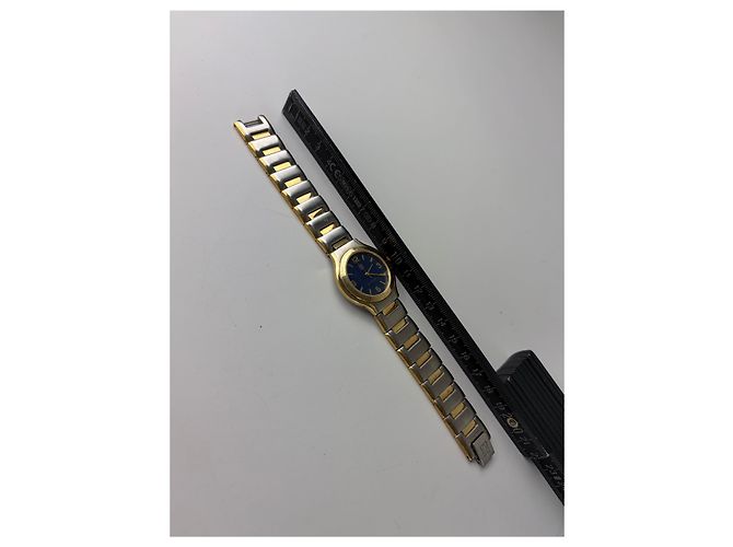 Vintage Givenchy Armbanduhr aus Edelstahl Blau Gold - Ansicht 10