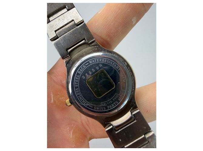 Vintage Givenchy Armbanduhr aus Edelstahl Blau Gold - Ansicht 4