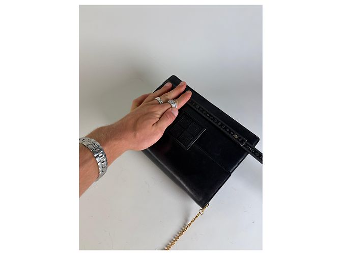 Sac bandoulière à rabat en cuir texturé avec logo Givenchy Vintage Noir - vue 10