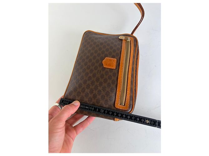 16 Céline Borsa a Pochette Vintage Celine Monogram Canvas Marrone Arancione - vista 11