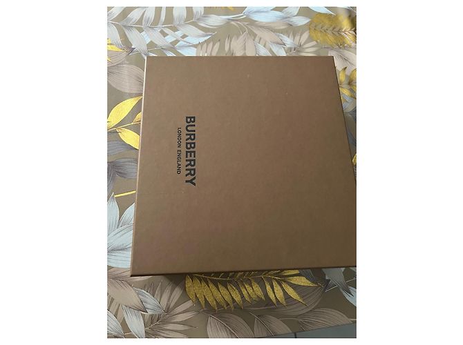 Burberry Check Pumps aus Canvas Schwarz Weiß Rot Beige - Ansicht 14