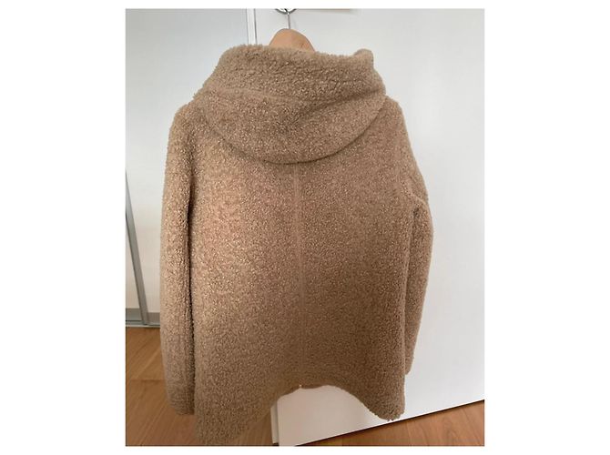 Sandro Kunstpelzjacke in Beige - Ansicht 2